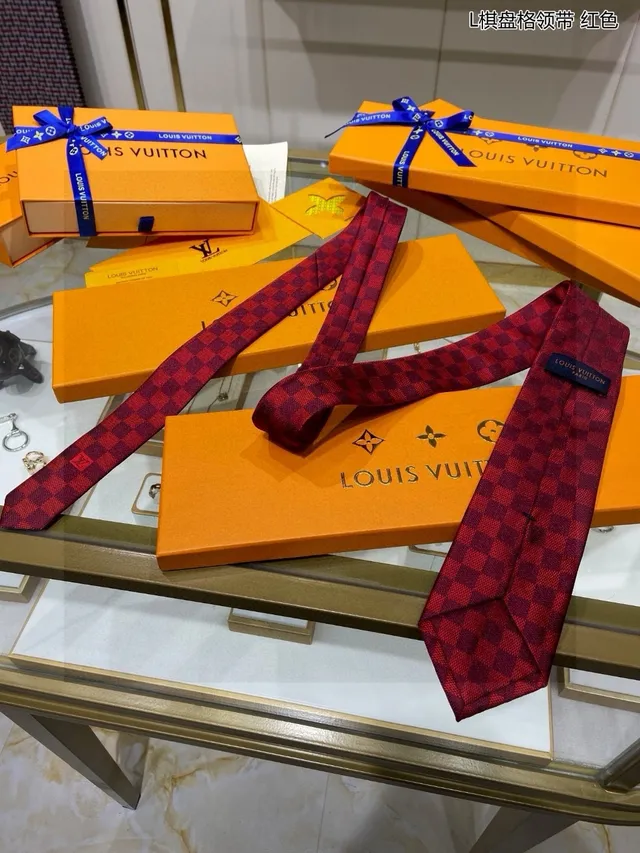 Louis Vuitton Damier Check ربطة عنق أحمرة وبورجوندي 7