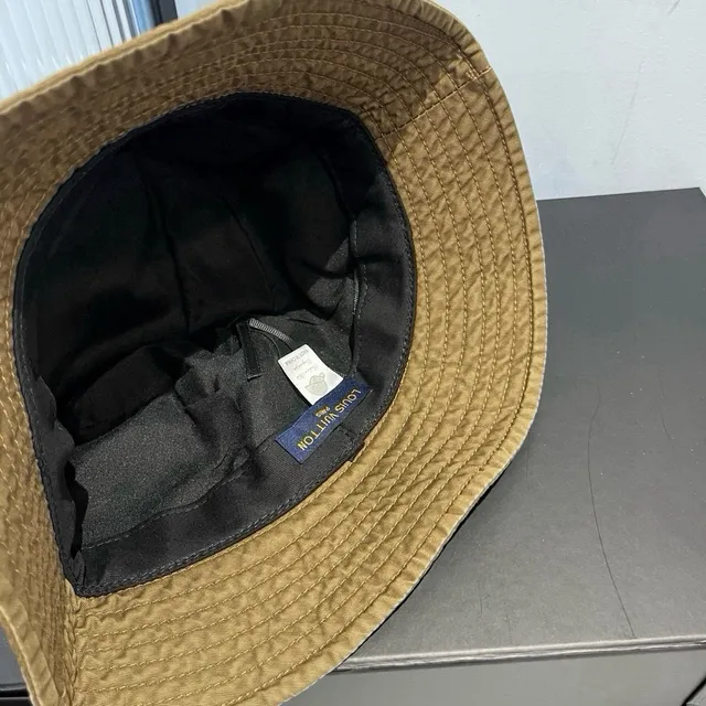 Louis Vuitton Logo Bordado Sombrero de Cubo Oliva 4
