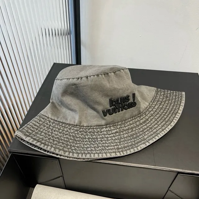 Louis Vuitton Logotipo Bordado Sombrero Bucket Gris Lavado 4