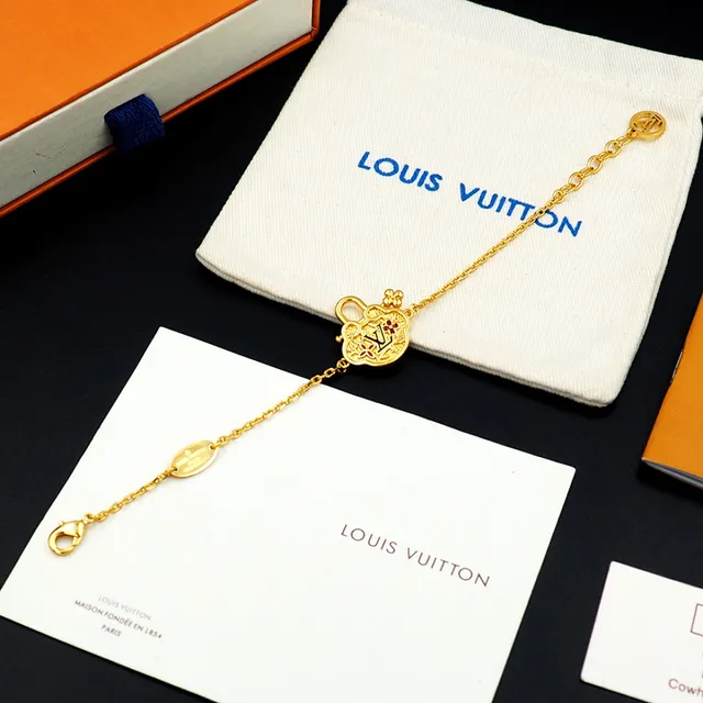 Louis Vuitton Cadena Dorada Roja Cuatrohojas Cerradura Encanto Pulsera 7