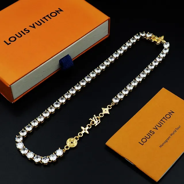 Colar Louis Vuitton Ouro Branco Estilo Tênis Pedras Pavé 6