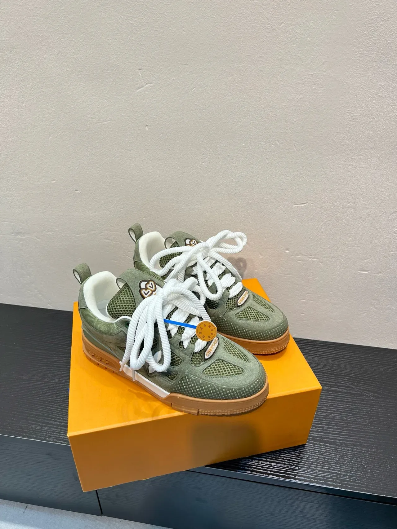 Louis Vuitton Verde Beige Oliva Ante Y Malla Cintas Trenzadas Blancas Lifestyle Sneakers 5