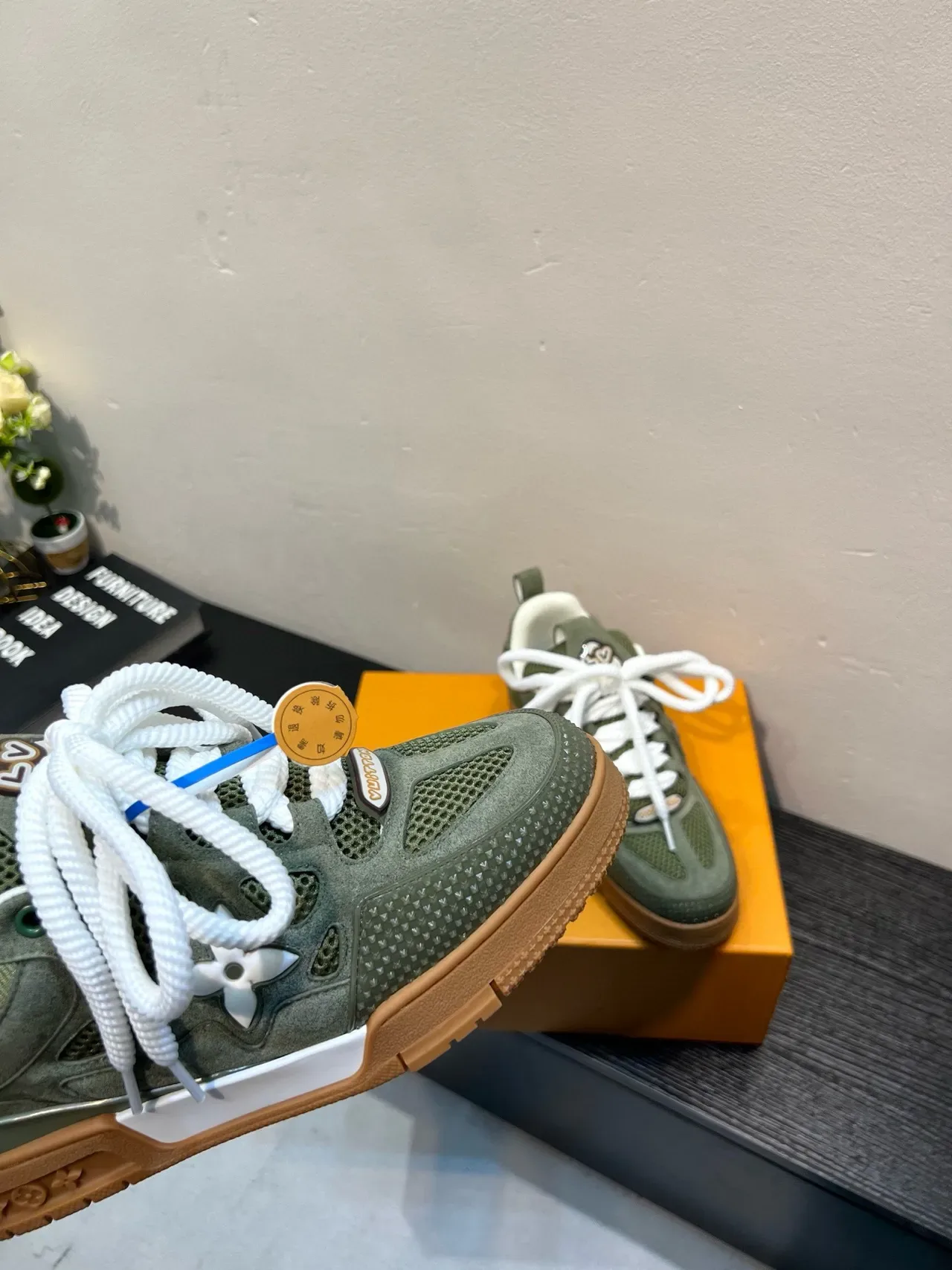 Louis Vuitton Verde Beige Oliva Ante Y Malla Cintas Trenzadas Blancas Lifestyle Sneakers 8