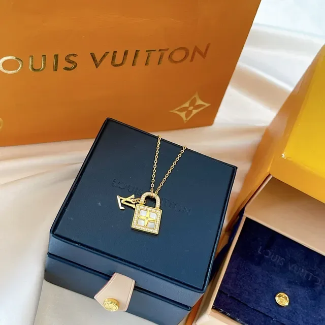Louis Vuitton Lockit গোল্ড হোয়াইট প্যাডলক পেন্ডেন্ট মাদার অফ পার্ল ইনলে নেকলেস 3