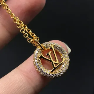 Louis Vuitton LV pendente circular Pavé-Set de ouro e prata com monograma interlocking Necklace