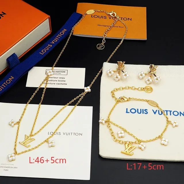 Louis Vuitton LV Flower Charm Bracelet Gold White Chain Pearl Charms Bracelet 6
