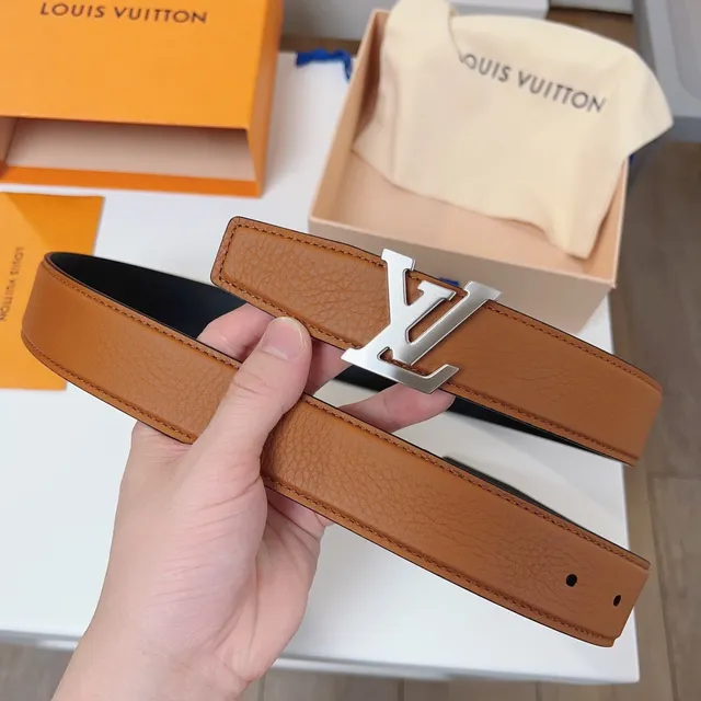 Louis Vuitton LV Initiales Interlocking Buckle 皮革腰带 2