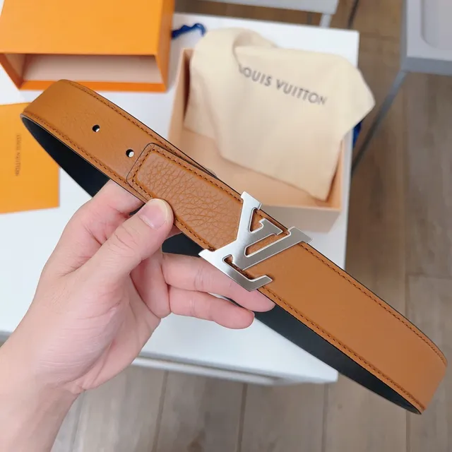 Louis Vuitton LV Initiales Interlocking Buckle 皮革腰带 6