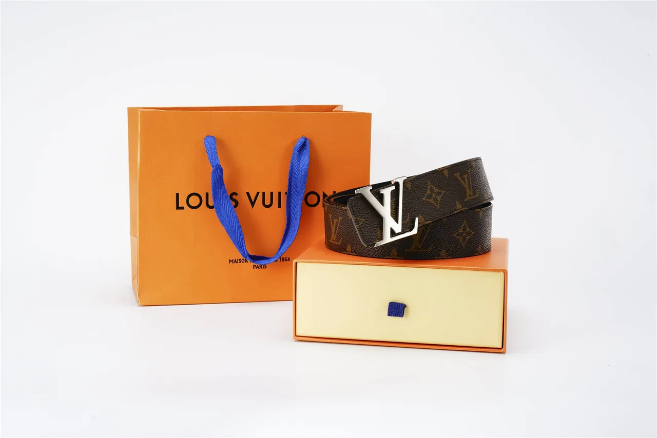 路易威登 LV Initiales Monogram 棕色皮革腰带 4