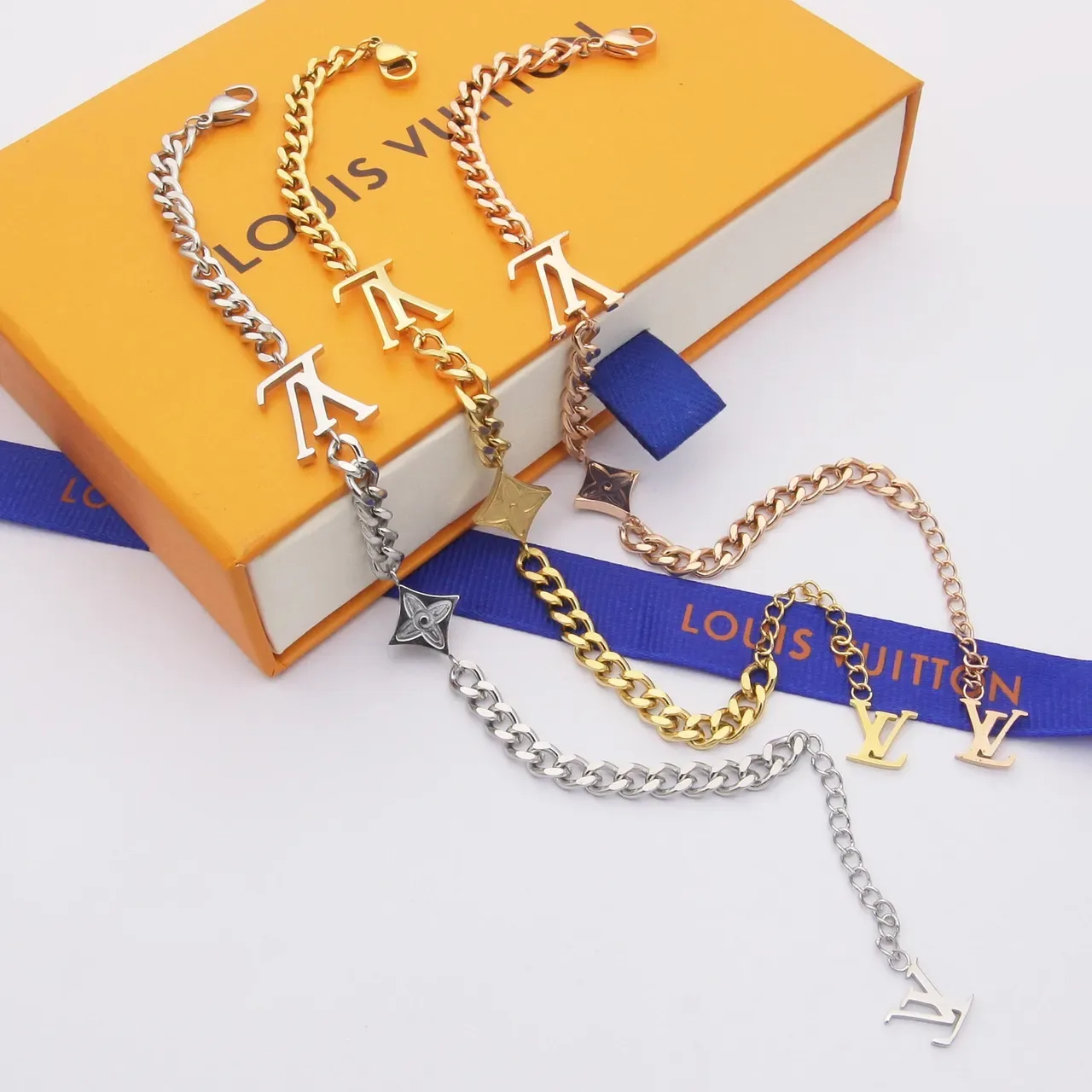 Louis Vuitton LV Instinct Silver-Tone Curb Chain Bracelet 5