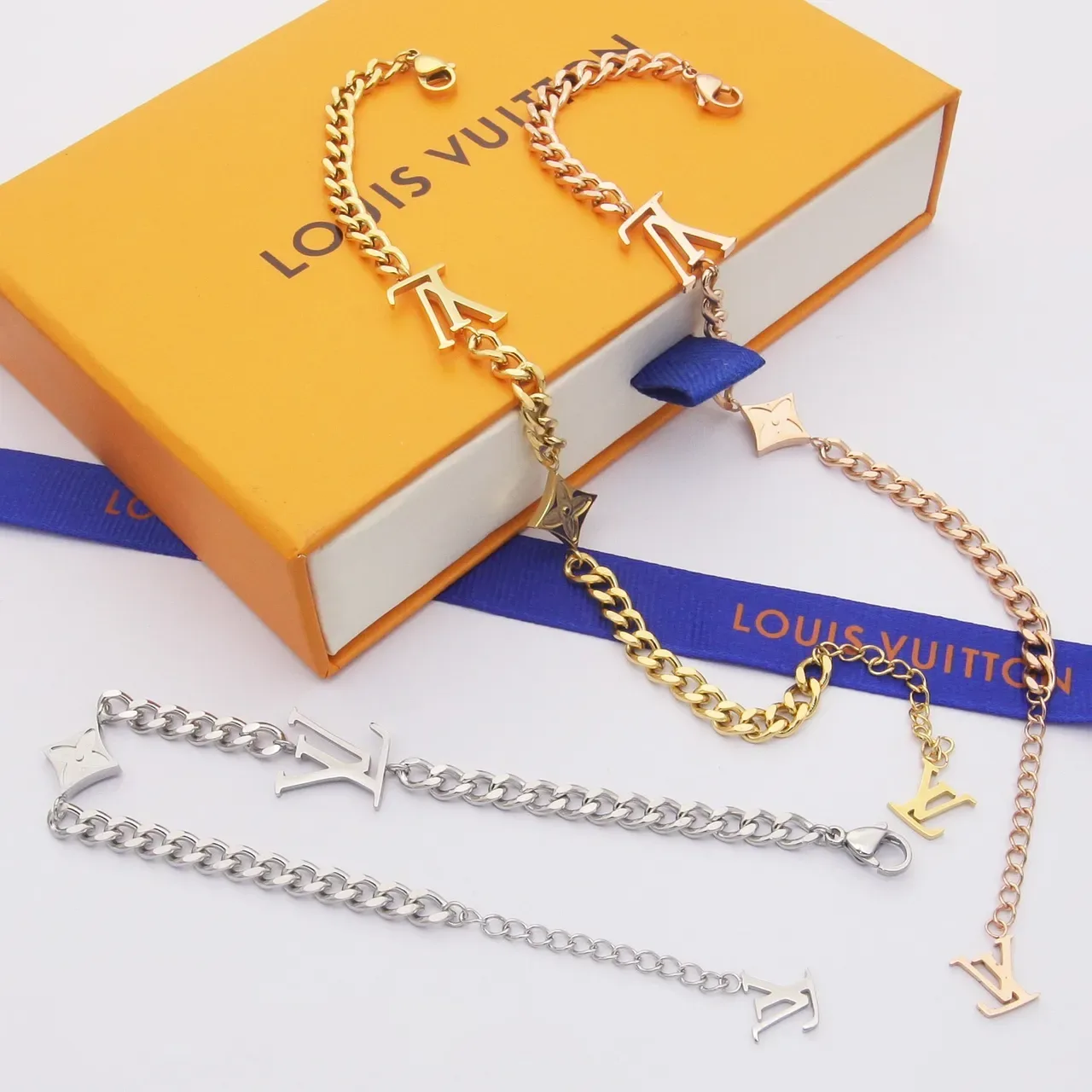 Louis Vuitton LV Instinct Silver-Tone Curb Chain Bracelet 6
