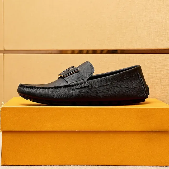 Louis Vuitton LV Logo Loafer Noir Cuir Texturé Loafers 6