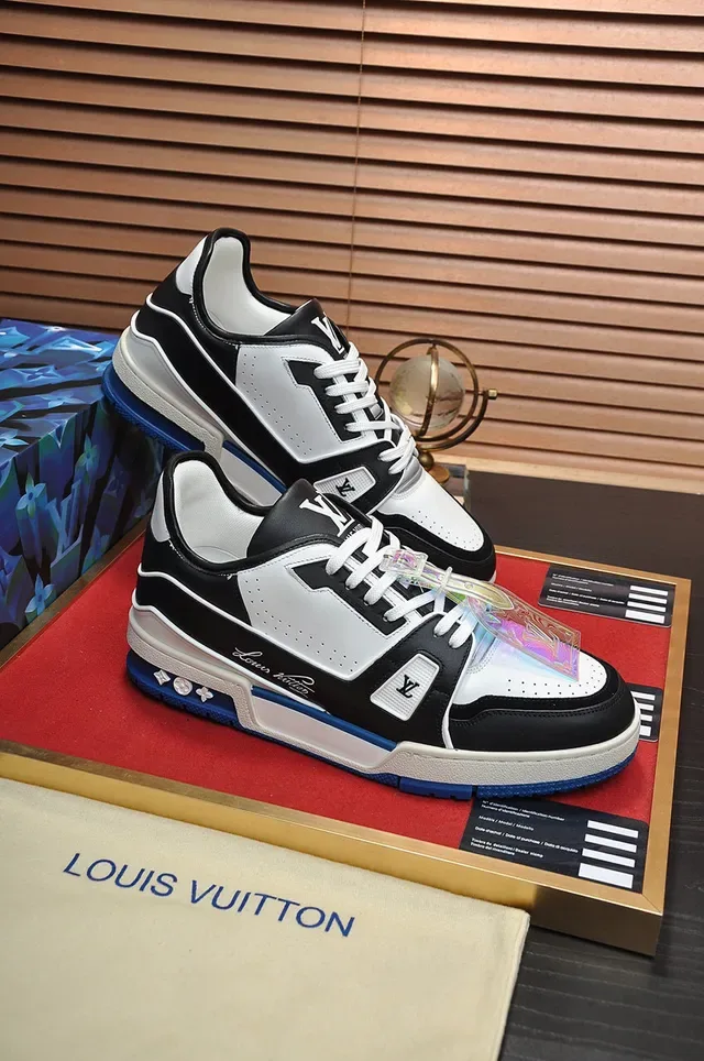 Louis Vuitton LV Trainer Noir Bleu Cuir Synthétique Supérieur Signature Cursive Lifestyle Sneakers 5