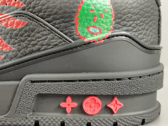 Louis Vuitton LV Trainer Black Graphic Appliqué Lifestyle Sneakers 7