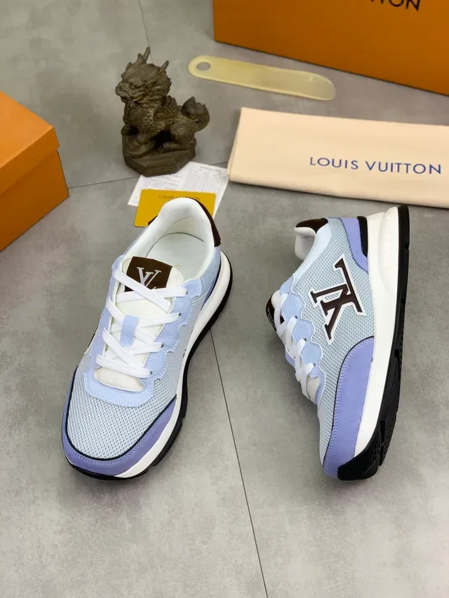 لويس فيتون LV Trainer سنيكرز أزرق بنفسجي شبكة لوجو جانبي مونوغرام نمط حياة 5