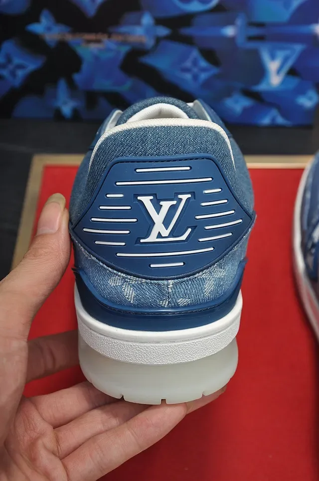 লুইস ভিতন LV Trainer নীল সাদা Denim Monogram Upper চাঙ্কি মিডসোল Lifestyle Sneakers 2