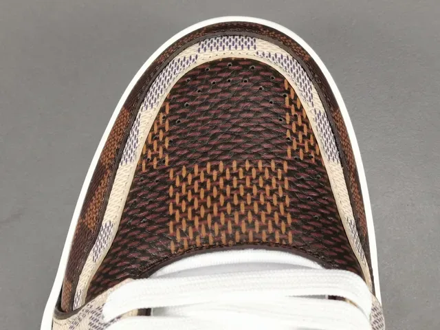 Louis Vuitton LV Trainer Chaussures Lifestyle Marron Beige Monogramme Canvas Semelle Plateforme Épaissie 10