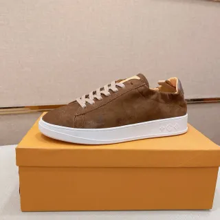 Louis Vuitton LV Trainer Tênis Marrom Bege Camurça Superior Solado Plataforma Branca Lifestyle Sneakers