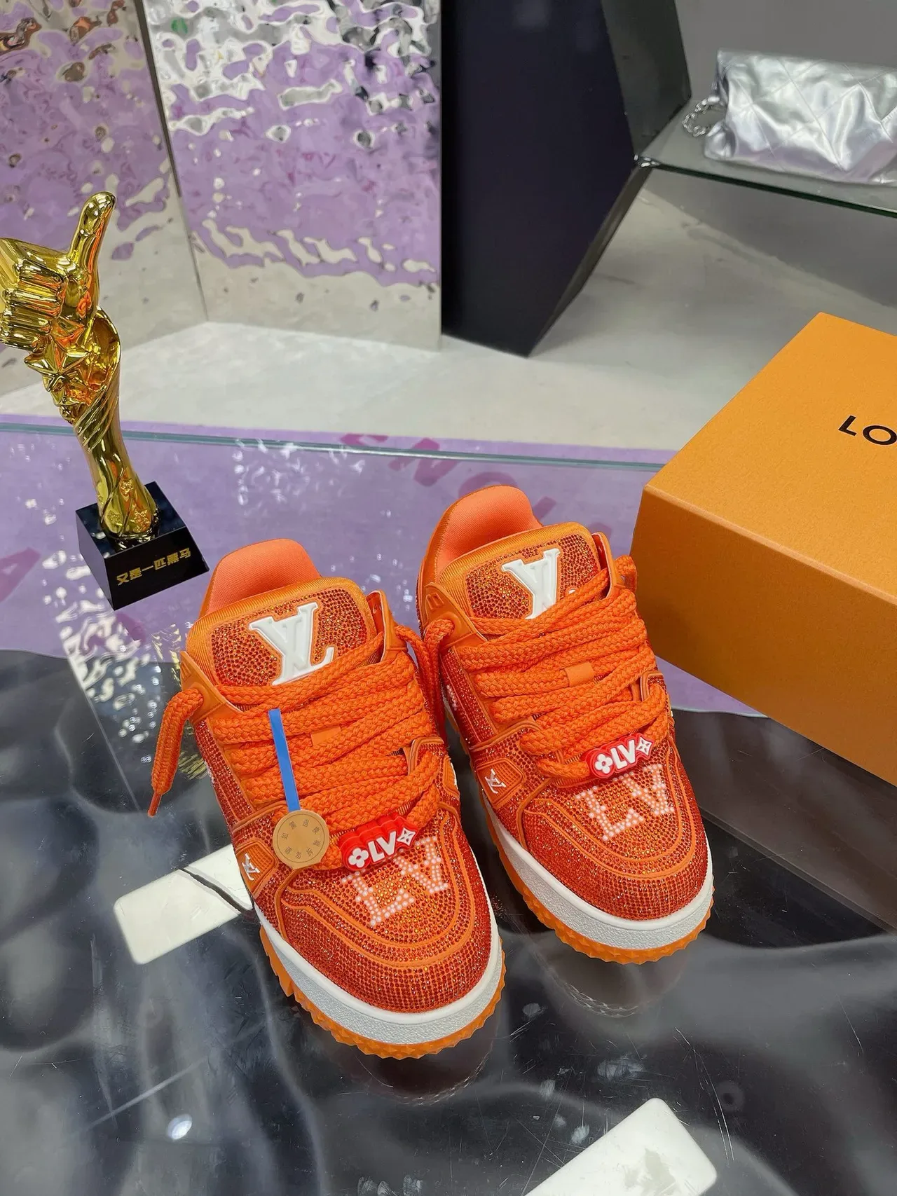 लुइस विटन LV Trainer Crystal Orange लाइफस्टाइल स्निकार 3
