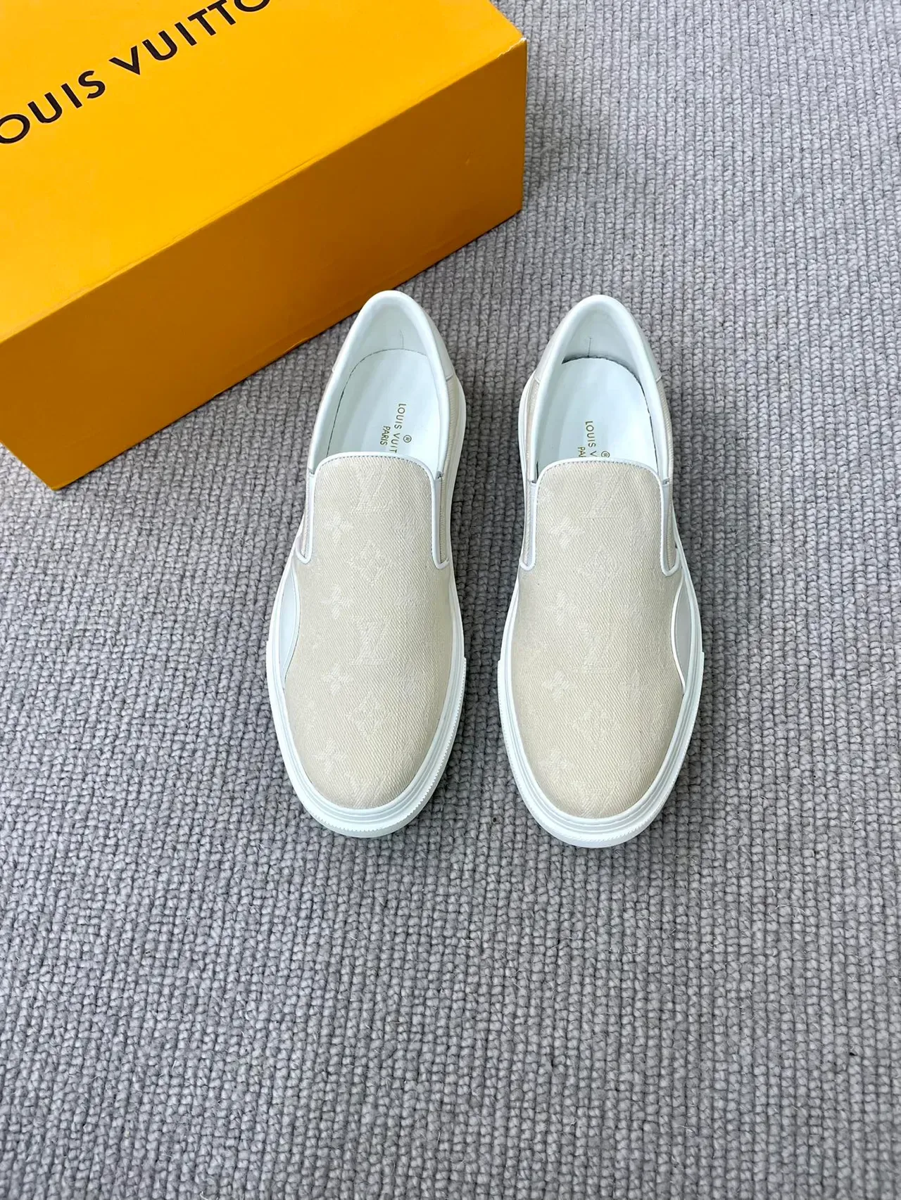 Louis Vuitton LV Trainer Off-White Monogram Canvas Zapatillas lifestyle slip-on 5