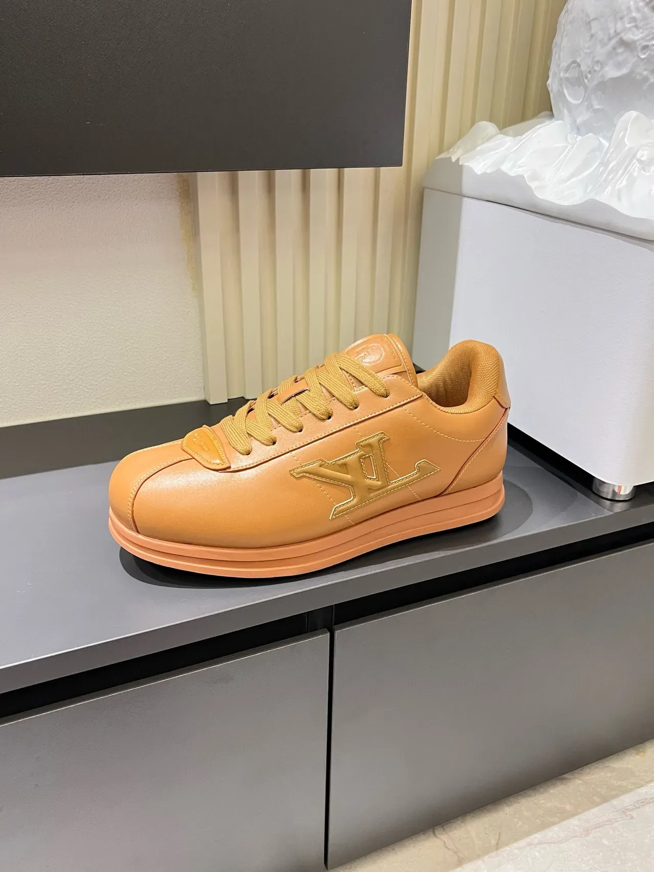 Louis Vuitton LV Trainer Tan Leather जीवन शैली स्नीकर्स 5