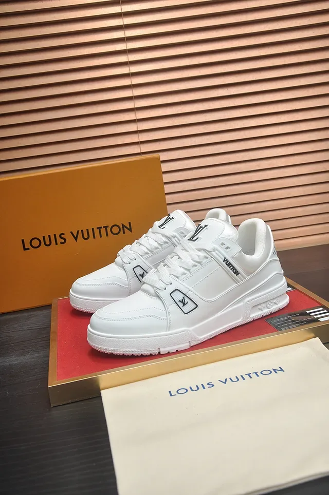 Louis Vuitton LV Trainer أبيض أسود جلد علوي رباط مثقوب مزدوج إغلاق أحذية رياضية نمط حياة 4