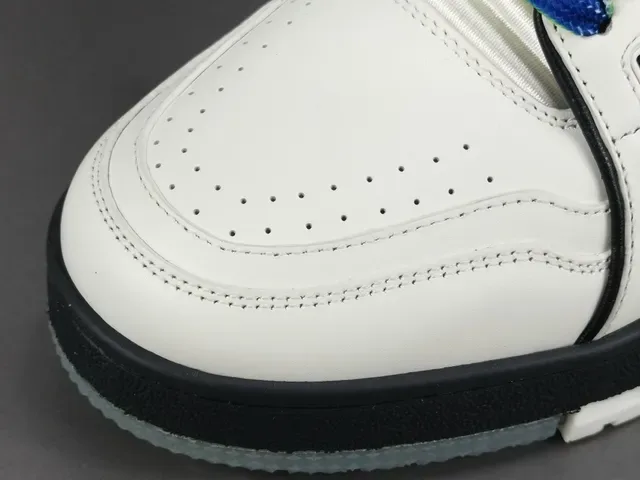 Louis Vuitton LV Trainer أبيض أسود منخفض القدمة سيليويت جلد علوي أحذية رياضية أسلوب حياة 7
