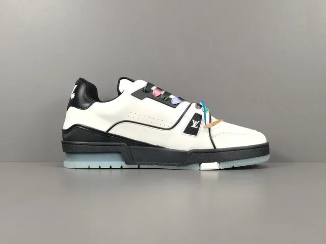 Louis Vuitton LV Trainer أبيض أسود منخفض القدمة سيليويت جلد علوي أحذية رياضية أسلوب حياة 14
