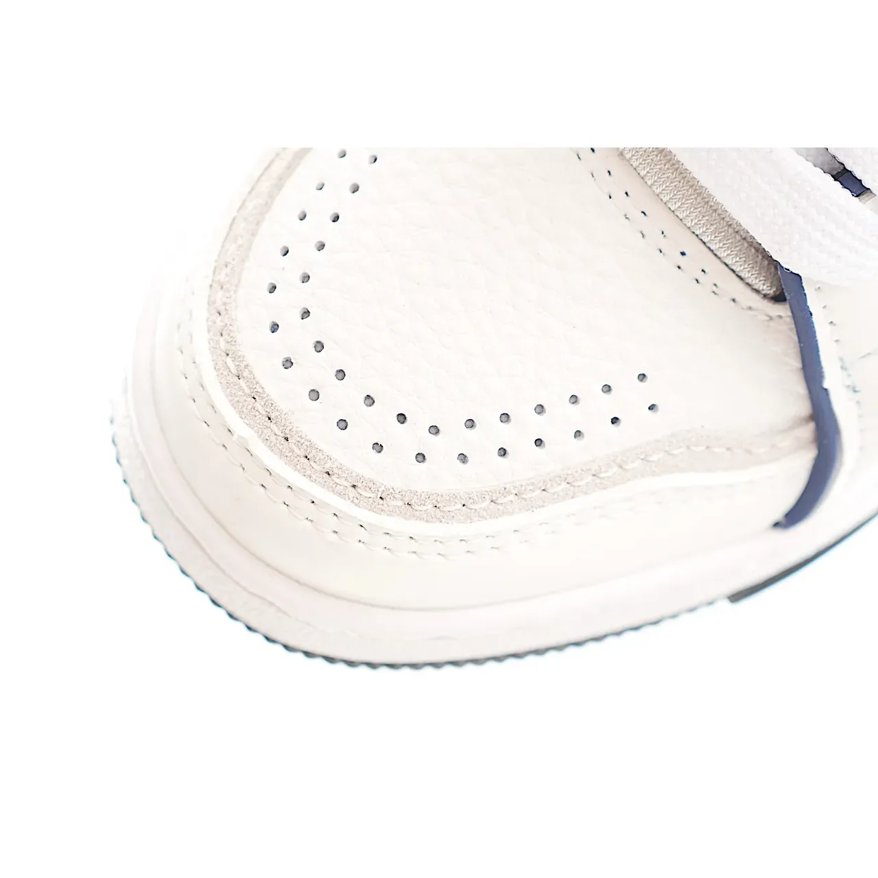 Louis Vuitton LV Trainer Branco Azul Camadas Sintéticas Superposições Dedo do Pé Perfurado Tênis Lifestyle 17