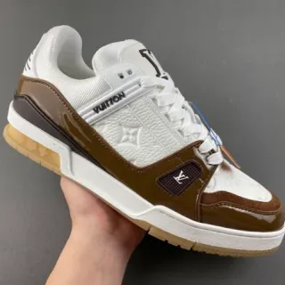 Louis Vuitton LV Trainer Branco Marrom Monograma Couro Brilhante Patent Sobreposições Tênis Lifestyle