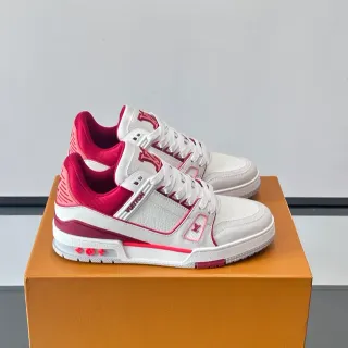 Louis Vuitton LV Trainer Sapatilhas Lifestyle Branco Rosa Couro Estruturado Design de Cinta Multilayer