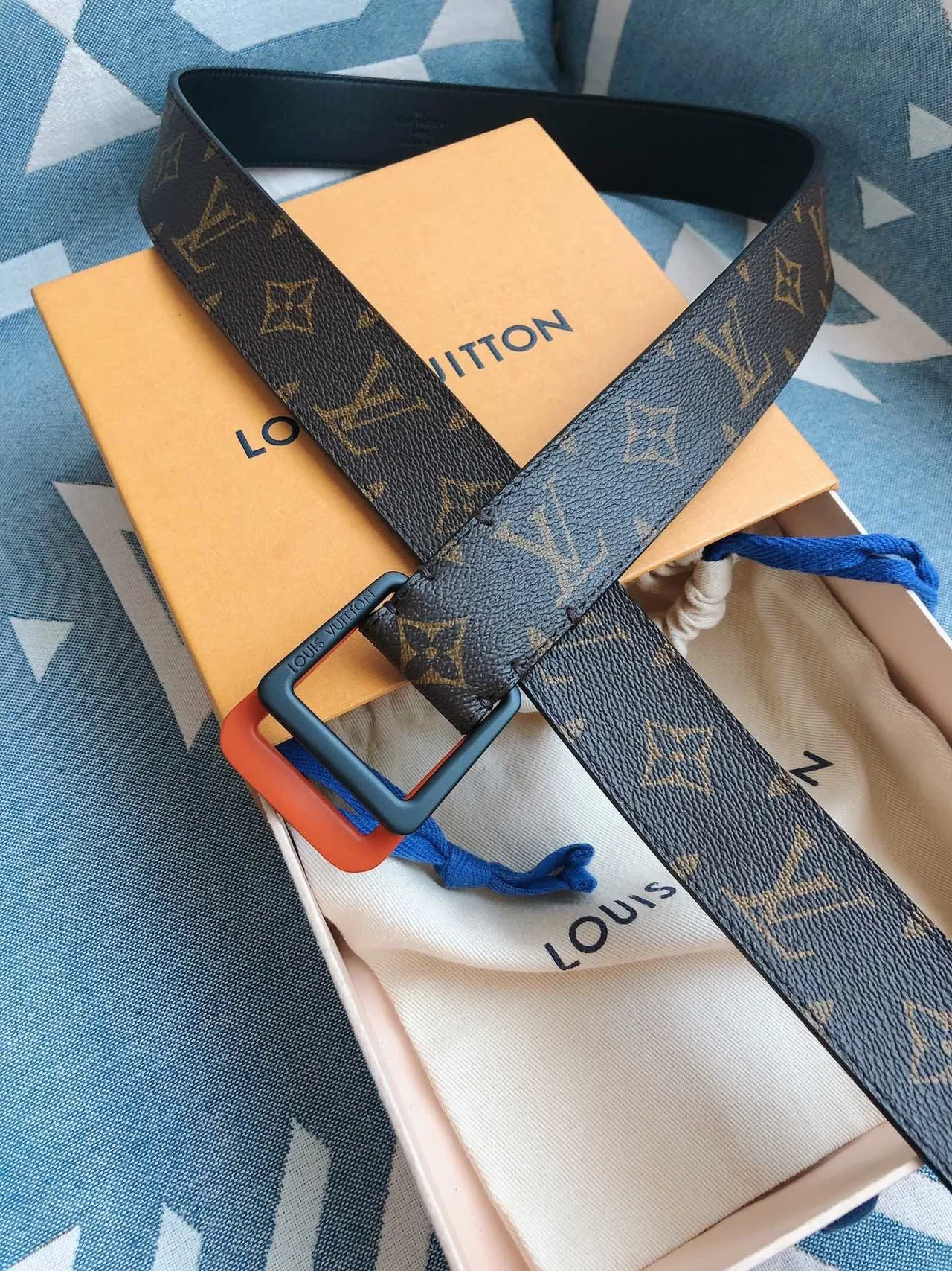 Louis Vuitton Monogram Canvas Dual-Tone Buckle Leather Belt 2
