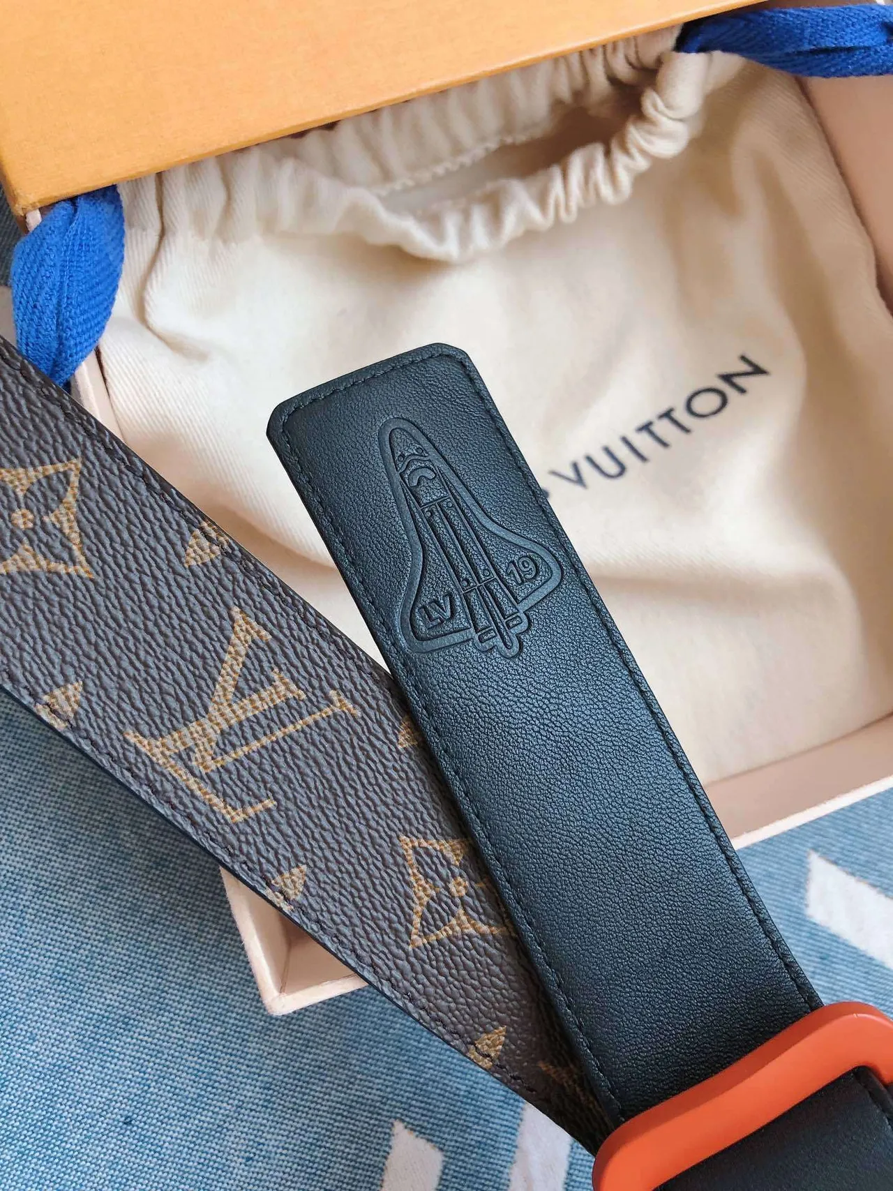 Louis Vuitton Monogram Canvas Dual-Tone Buckle Leather Belt 5