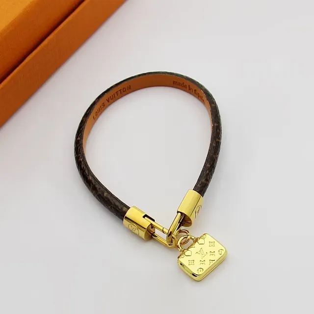 Louis Vuitton Monogram Canvas Gold-Tone Mini Bolsa Charm Pulseira 7