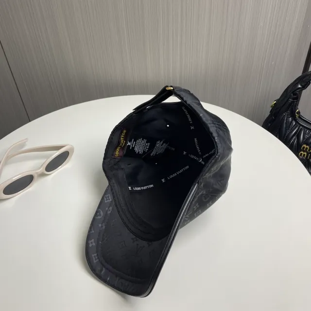 Louis Vuitton Monogram-Coated 棒球帽 5