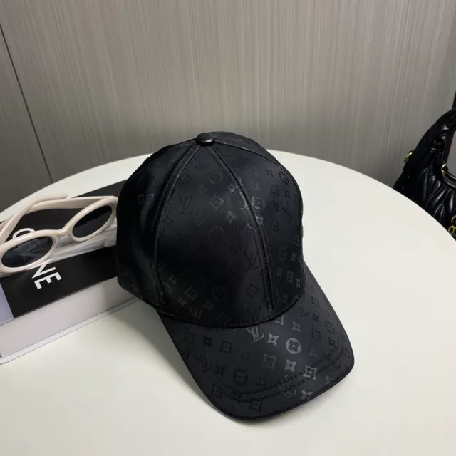 Louis Vuitton Monogram-Coated 棒球帽 9