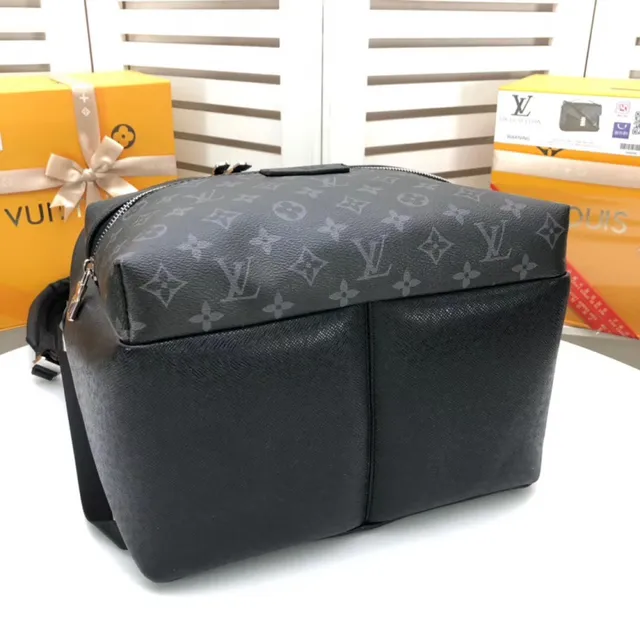 Louis Vuitton Monogram toile enduite et cuir noir sac à dos casual à deux compartiments 7