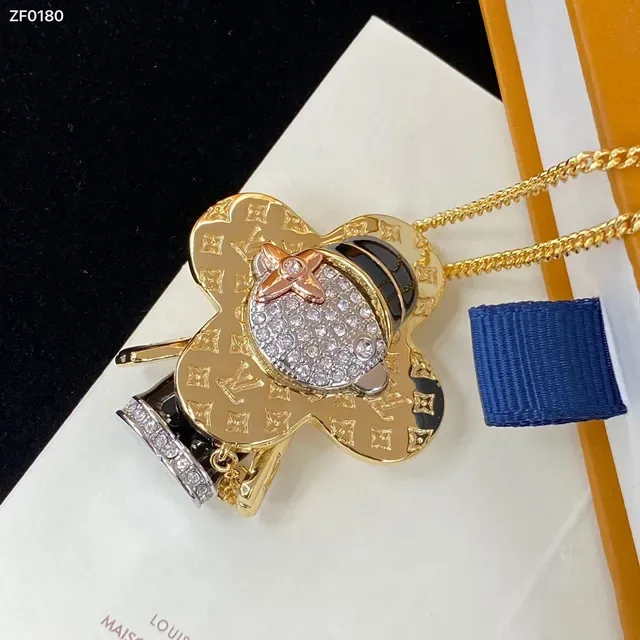 Louis Vuitton Monogram Flower Four-Leaf Clover Pendant Necklace 2