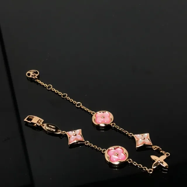 Louis Vuitton سوار سلسلة مونوجرام وردي مينا لون ذهبي 3