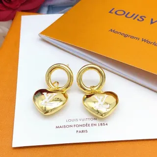 Brincos Louis Vuitton Monogram Coração Dourado