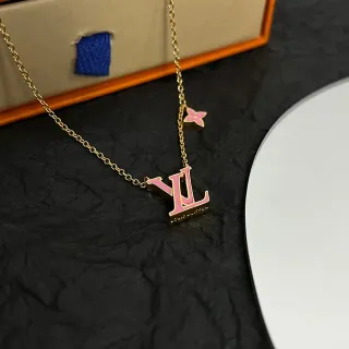 Louis Vuitton Monogram জুয়েলরি সোনা গোলাপি চেইন এনামেলড পেন্ডেন্ট নেকলেস