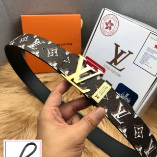 Louis Vuitton Monogram Reverse Cinto de couro marrom e preto
