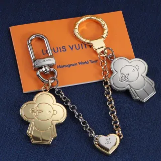 Louis Vuitton Monogram World Tour Gold Silver دب على شكل ثلاث أوراق LV نقش Bracelet