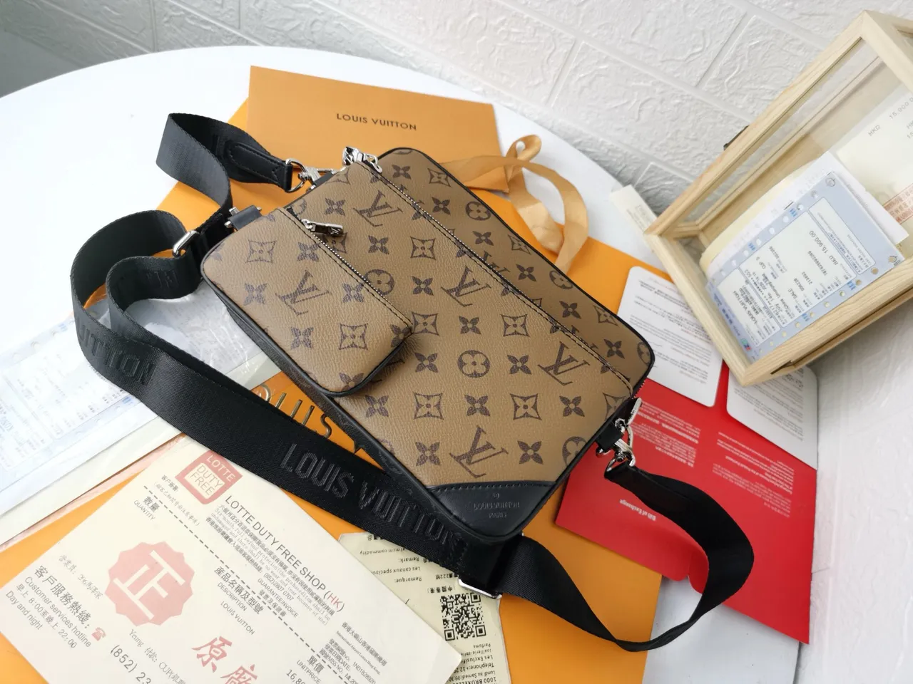 Louis Vuitton Multi Pochette Accessoires 棕黑 印花帆布 信使包 4