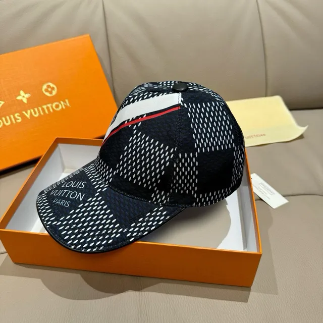 Louis Vuitton 海军蓝 波点 棒球帽 8