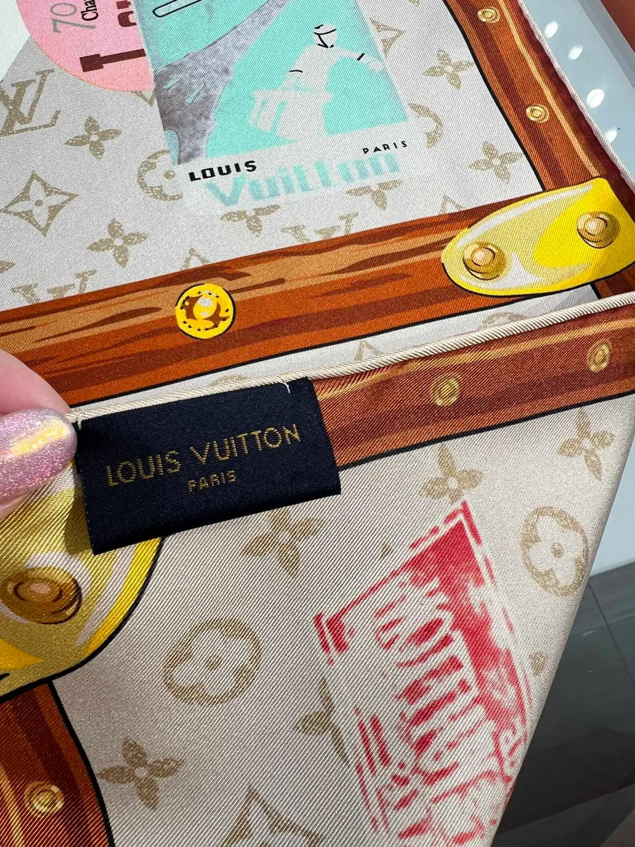 Louis Vuitton Petite Malle Monogram Canvas pegatina de viaje maleta de baúl 8