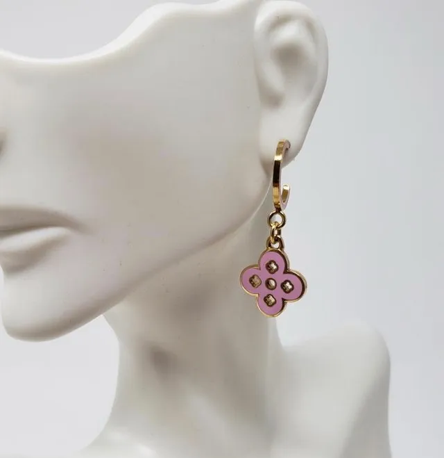 Louis Vuitton brincos de metal esmaltado em ouro rosa 5