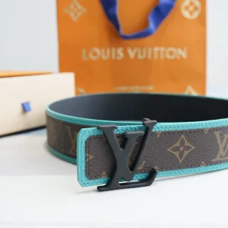 Louis Vuitton উল্টানো যায় এমন বাদামী নীল মোনোগ্রাম ক্যানভাস চামড়ার বেল্ট