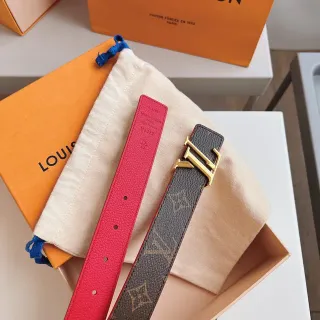 Louis Vuitton उलट-फेर करने योग्य लाल भूरा मोनोग्राम कैनवास चमड़े का बेल्ट