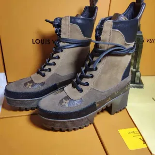 Louis Vuitton Run Away भूरा काला प्लेटफॉर्म सोल मोनोग्राम चमड़े के पैनल एंक्ल बूट्स